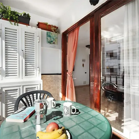 El Descanso Apartment *